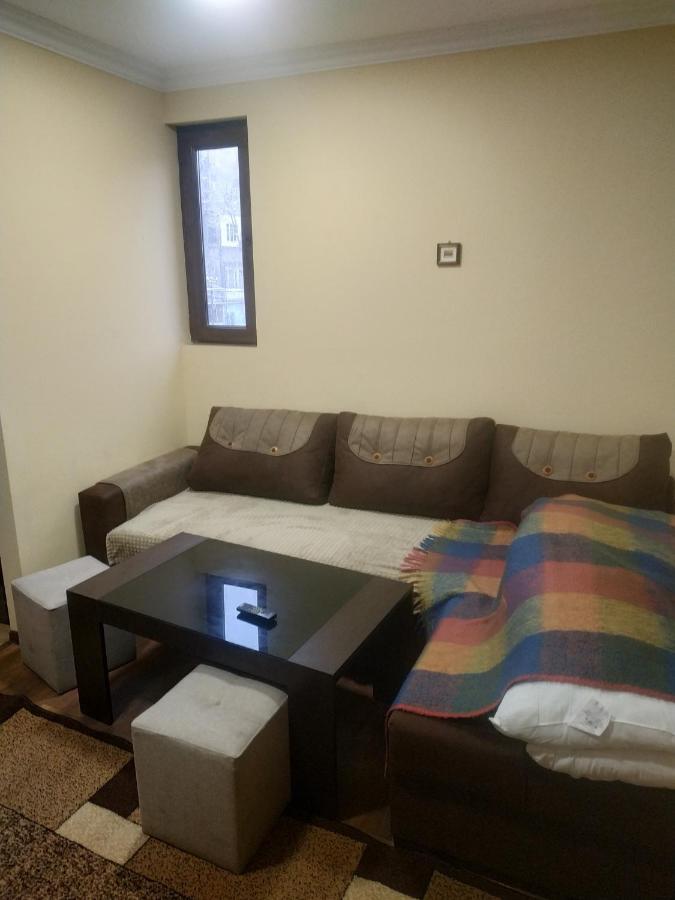 Central Lighthouse Apartamento Erevan Exterior foto